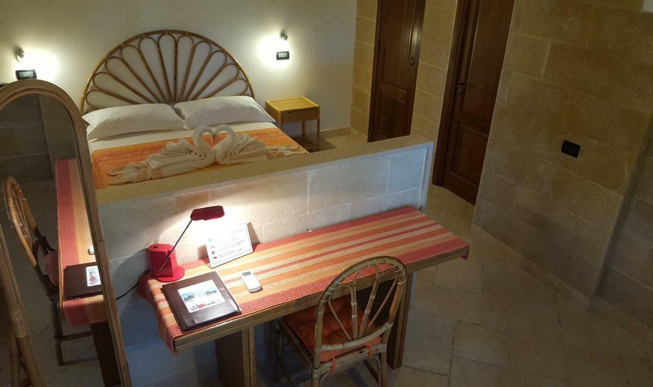 Villa Boschetto B&B - Apartments Maruggio Exterior photo